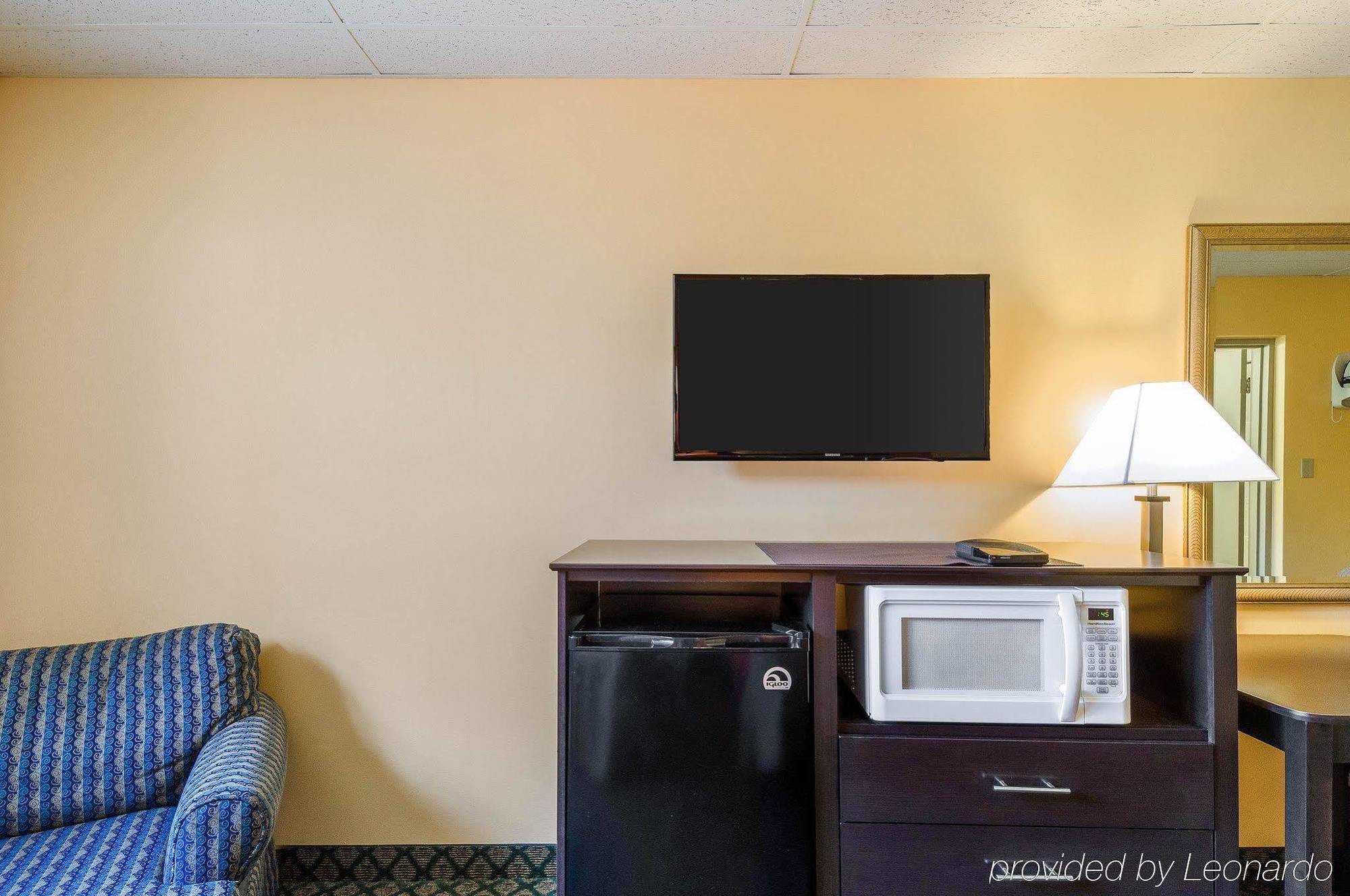 Econolodge Framingham-Boston Bagian luar foto