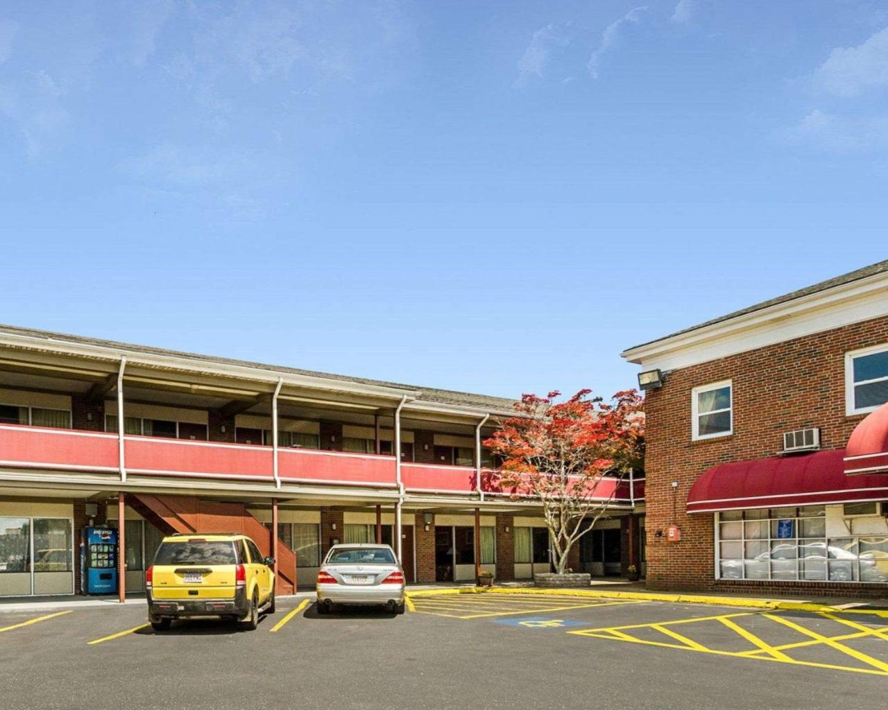 Econolodge Framingham-Boston Bagian luar foto