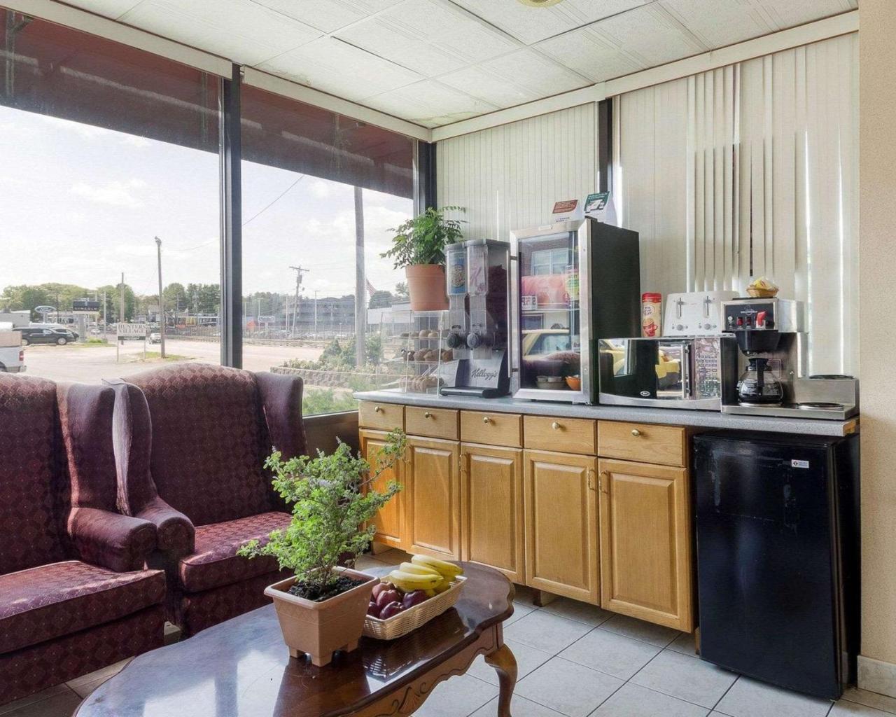 Econolodge Framingham-Boston Bagian luar foto